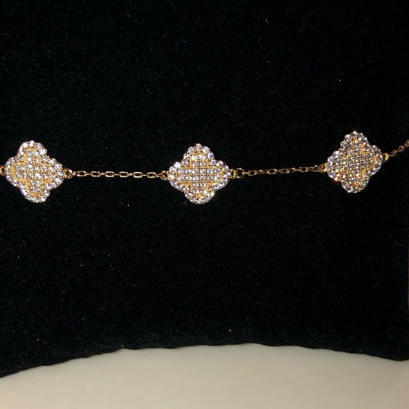 1.5ct Clover Bracelet - Picture 3 of 8